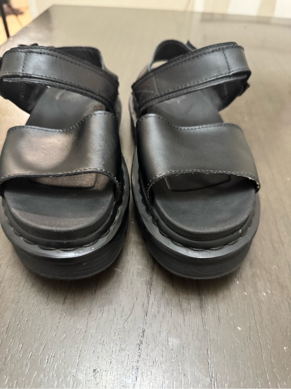 Dr Martens women's sandals Voss In Black Hydro sz